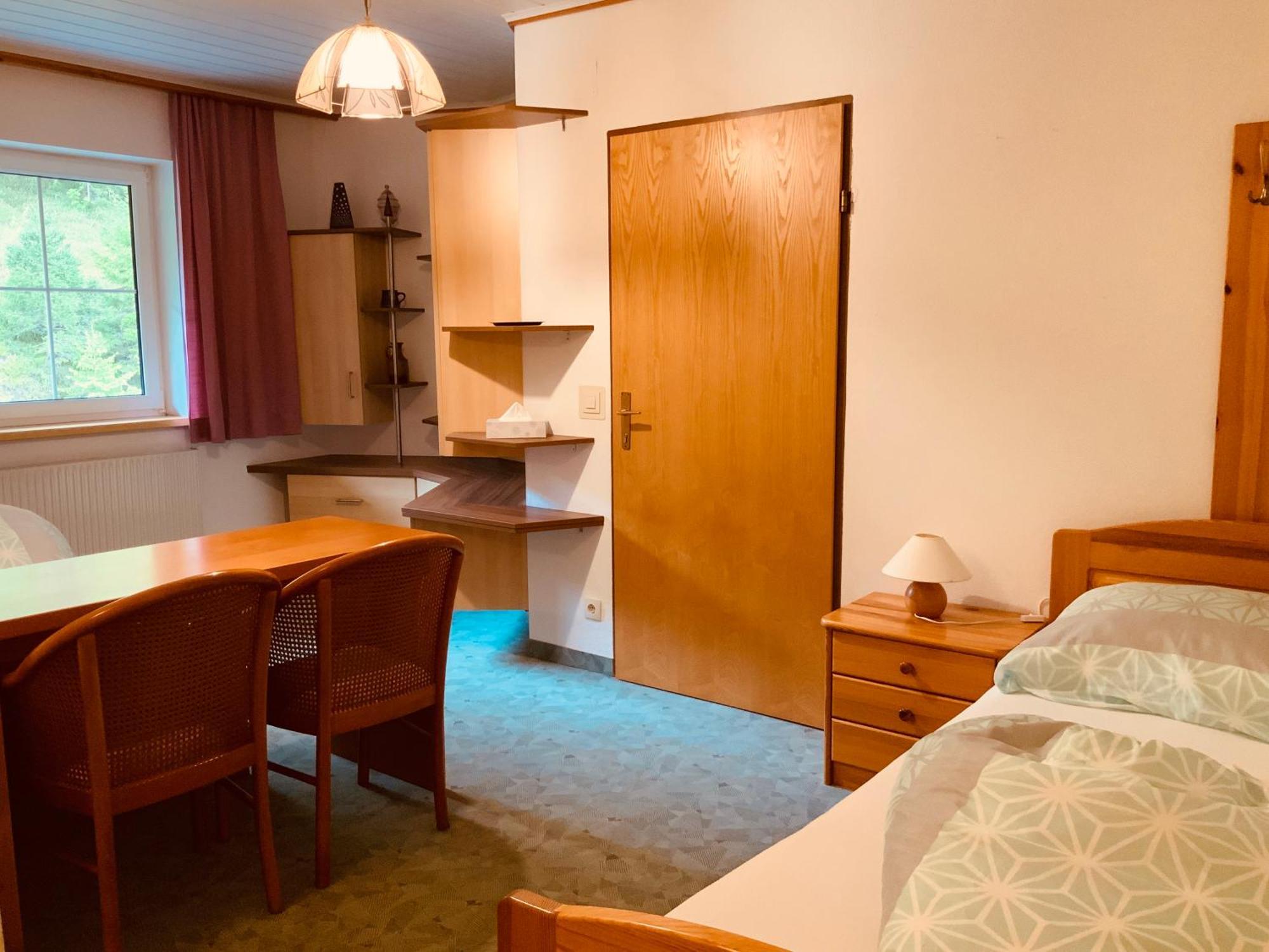 Motel Brunner Apartments & Zimmer Bad Eisenkappel Room photo
